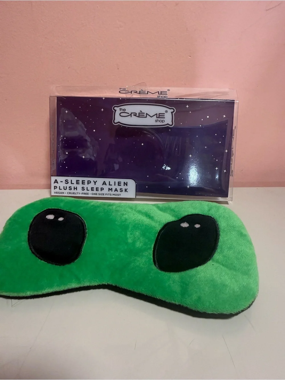 The Crème Shop A-Sleepy Alien Plush Sleep Mask One Size Green/Blac